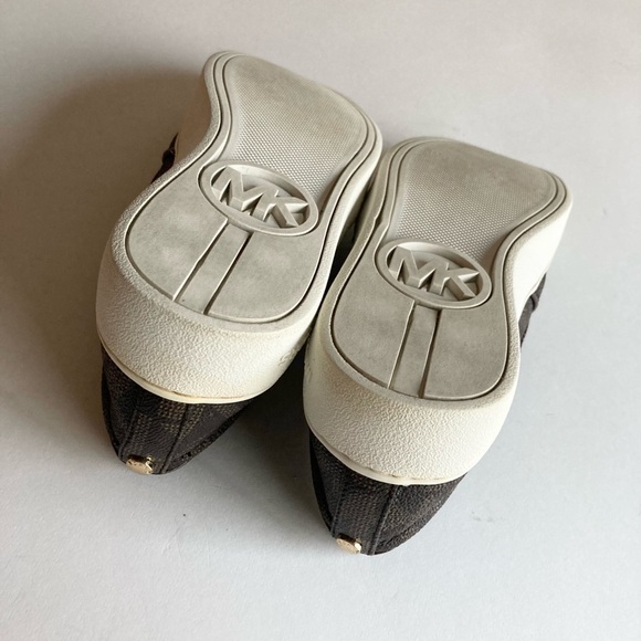 Michael Kors Brown Signature Logo Crossgrain Leather White Rubber Loafers size 5 - Picture 12 of 14